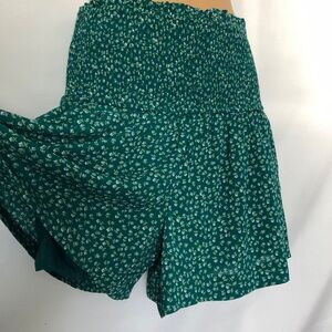Green Floral Shorts NWOT